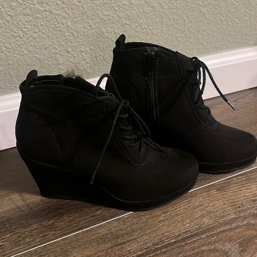 Dolcetta black wedge faux suede shoes